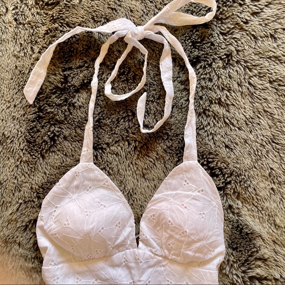 Alyn Paige Lace Halter Mini Dress - Picture 2 of 8